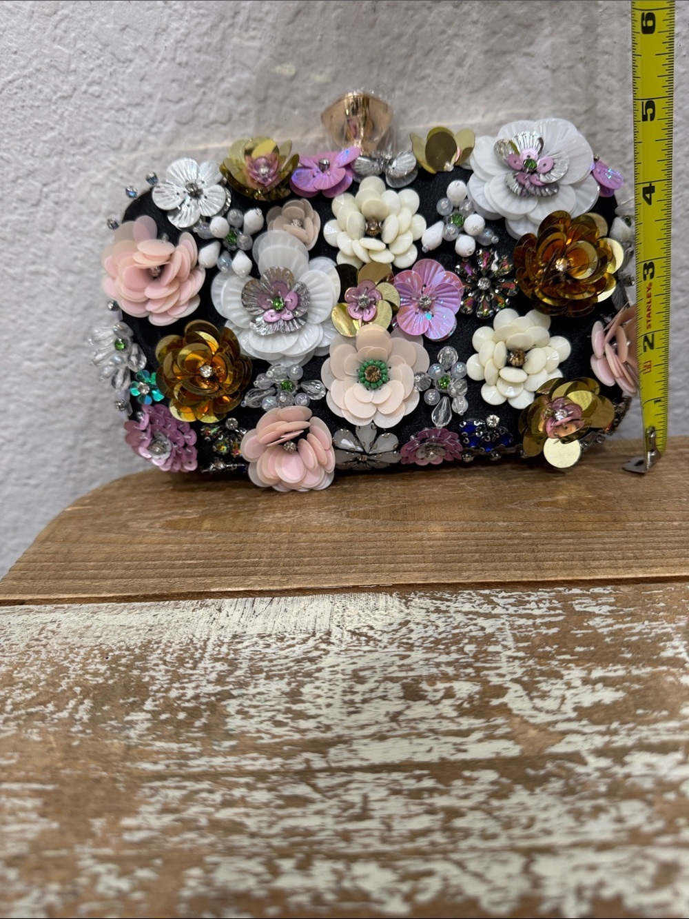 Bebe Black Multi Floral Clutch NEW - Picture 9 of 9
